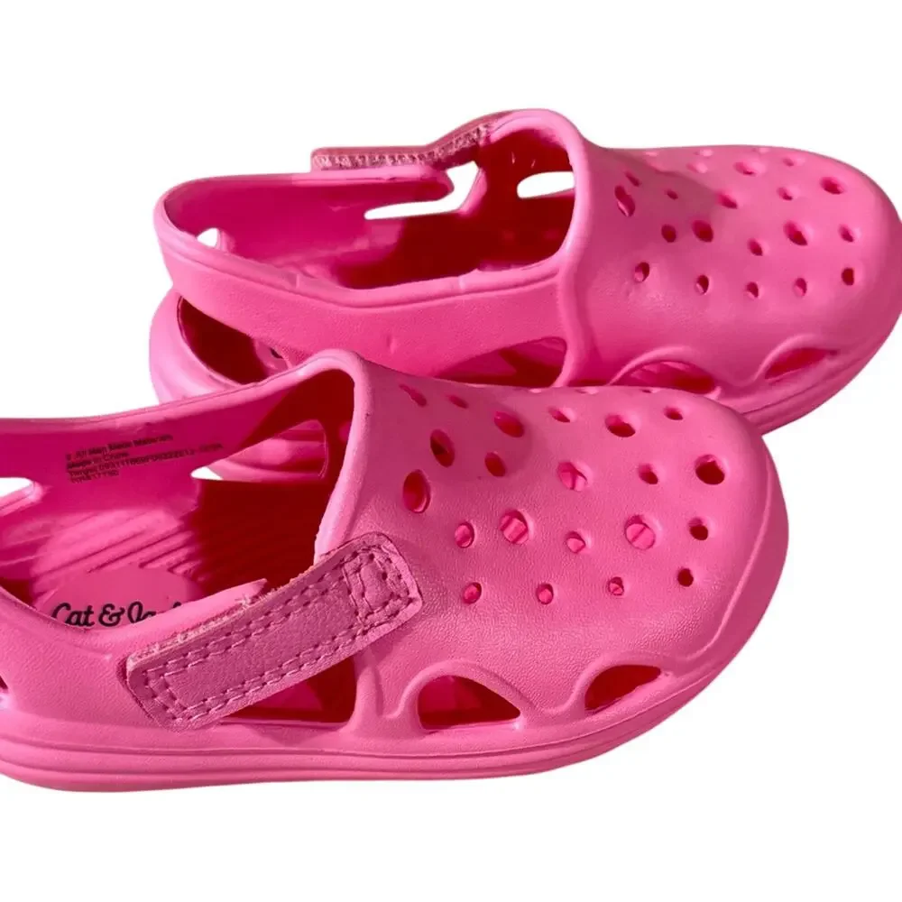 Cat & Jack Vibrant Pink Kids Water Shoes, Size 8 NWOT